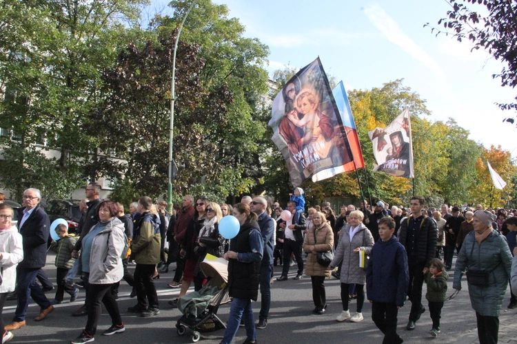 Dębica. Diecezjalny Marsz dla Życia i Rodziny 2024