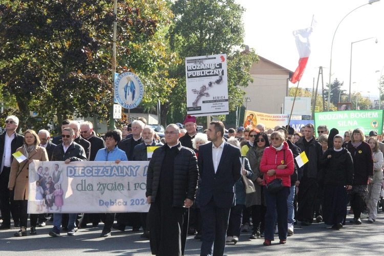 Dębica. Diecezjalny Marsz dla Życia i Rodziny 2024