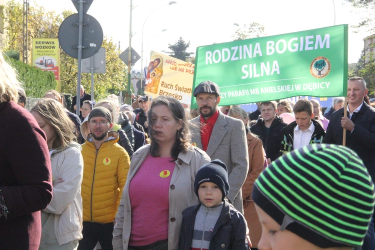 Dębica. Diecezjalny Marsz dla Życia i Rodziny 2024