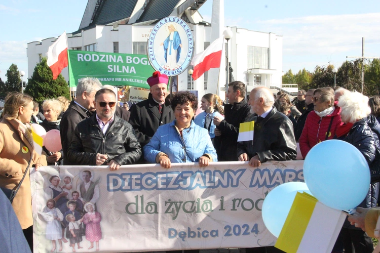 Dębica. Diecezjalny Marsz dla Życia i Rodziny 2024
