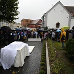 Pomnik i grobowiec dzieci utraconych w Darłowie