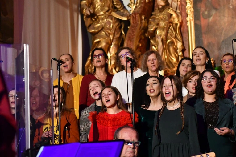 Koncert chóru "Skrzydła" w Jaczowie