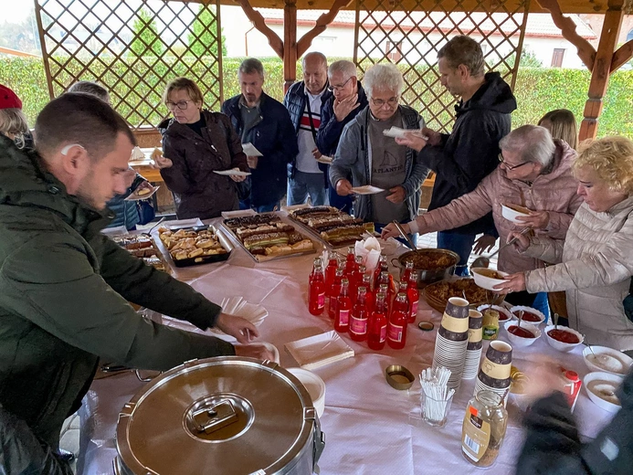 Niesłyszący u Matki
