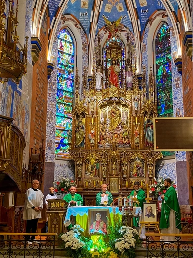 Niesłyszący u Matki