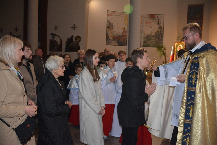 Świniarsko. Wprowadzenie relikwii bł. Jerzego Popiełuszki