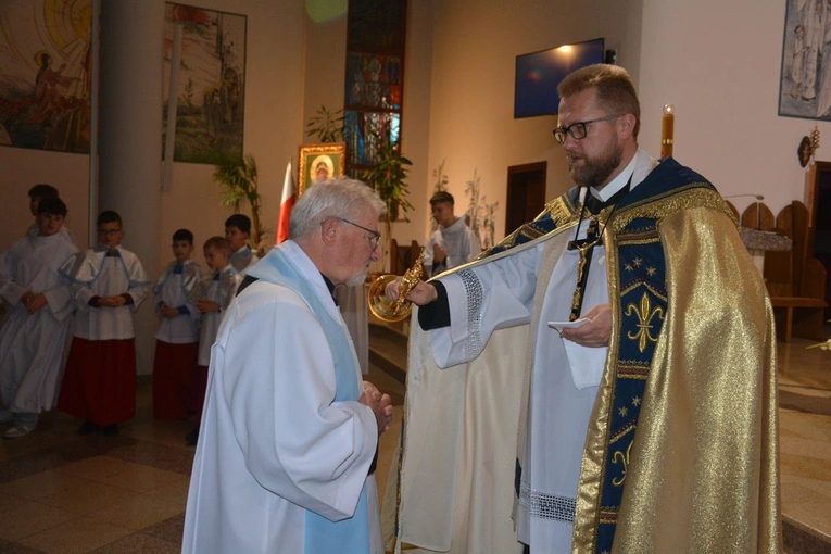 Świniarsko. Wprowadzenie relikwii bł. Jerzego Popiełuszki