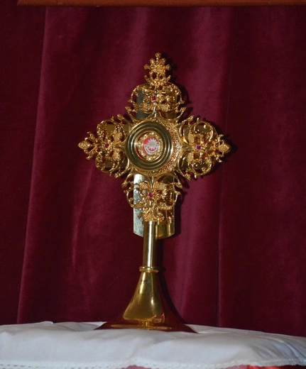 Świniarsko. Wprowadzenie relikwii bł. Jerzego Popiełuszki