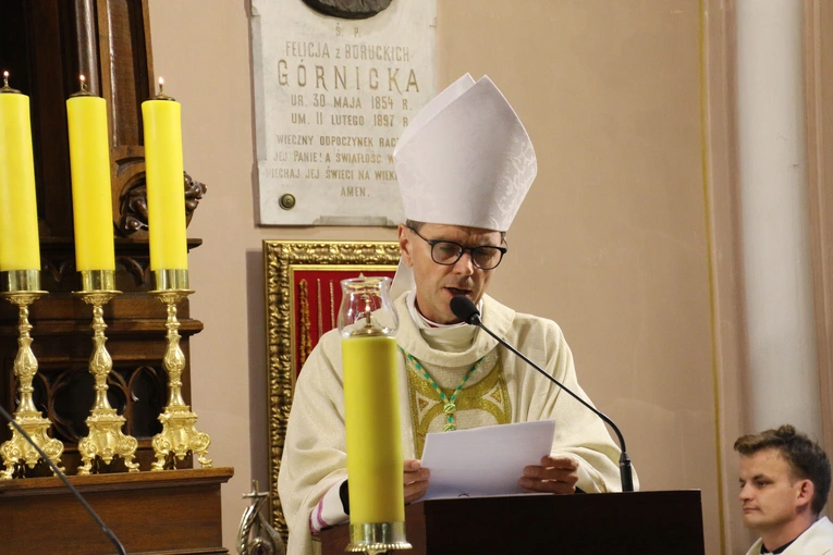 Płock. Pogrzeb dzieci nienarodzonych