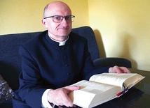 	– Te strofy ukazują również, że Pan zaprasza nas do głębokiej, osobistej relacji z Nim  – mówi ksiądz profesor.