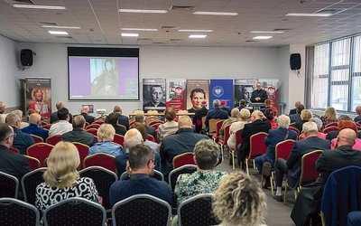 Sympozjum w Hotelu Gromada.