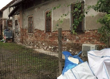 	Jeden z domów we Wronowie (stan na 9 października 2024 r.). 