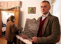 	Redaktorem publikacji jest Marcin Stańczuk.