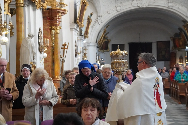 Pielgrzymka chorych do grobu św. Jadwigi Śl.