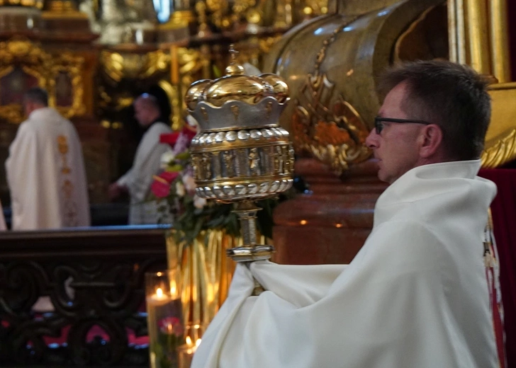 Pielgrzymka chorych do grobu św. Jadwigi Śl.