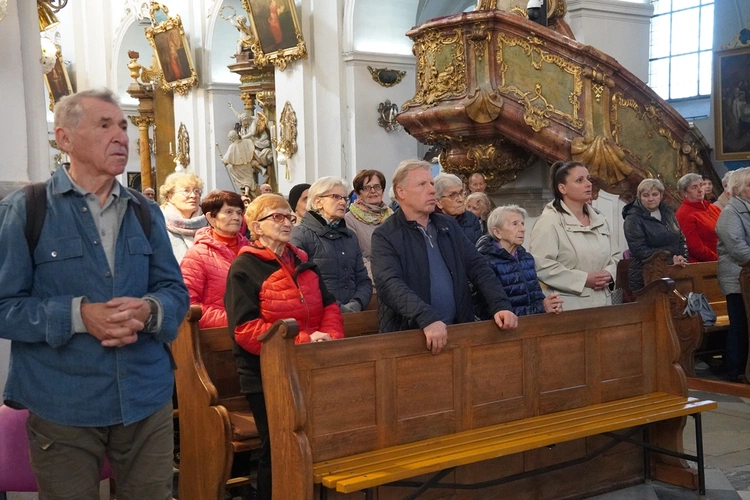 Pielgrzymka chorych do grobu św. Jadwigi Śl.