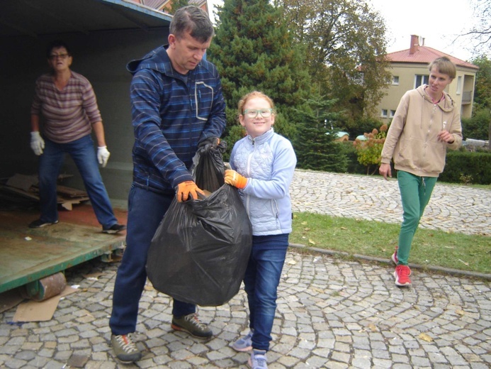 Makulatura na misje