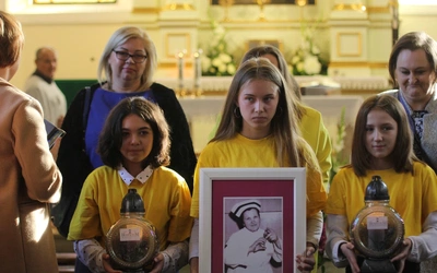 Zgodnie z tradycją obchody rozpocznie uroczysta Eucharystia. 