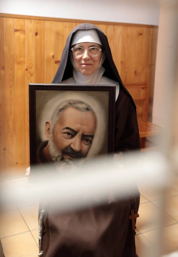 Modlą się za nas wszystkich. Klasztor klarysek w Słupsku