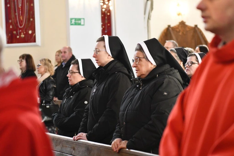 Bp Tadeusz Lityński wręczył stauetki "Lubuski Samarytanin"