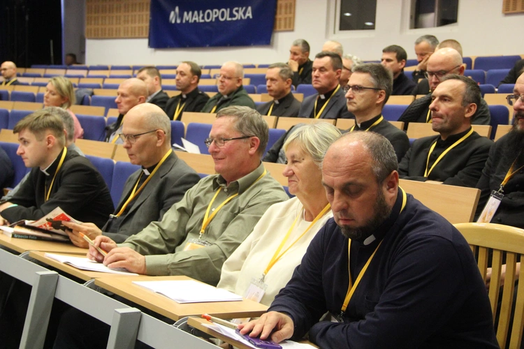 Tarnów. VII Kongres Nowej Ewangelizacji - cz. I