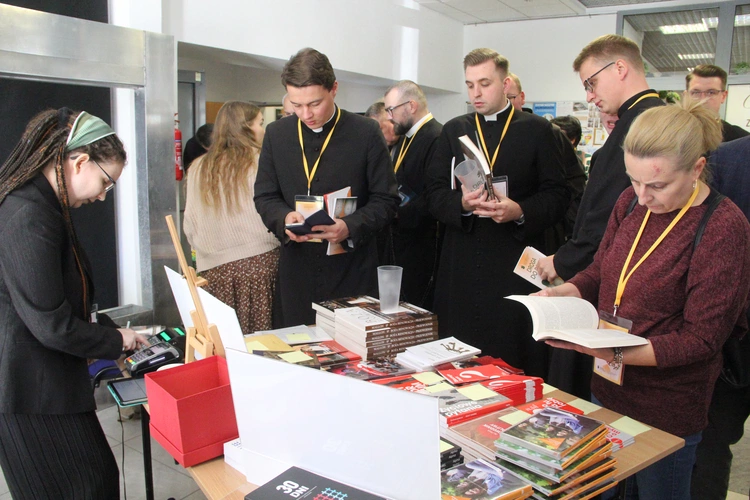 Tarnów. VII Kongres Nowej Ewangelizacji - cz. I