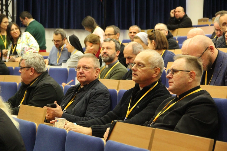 Tarnów. VII Kongres Nowej Ewangelizacji - cz. I