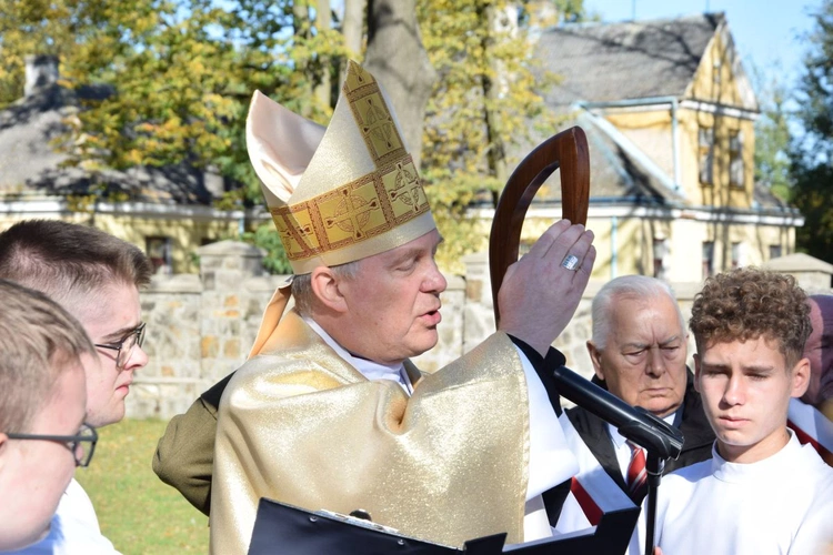 Poświęcenie pomnika ks. J. Popiełuszki 