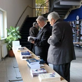 Konferencja "Święci Eucharystią” 