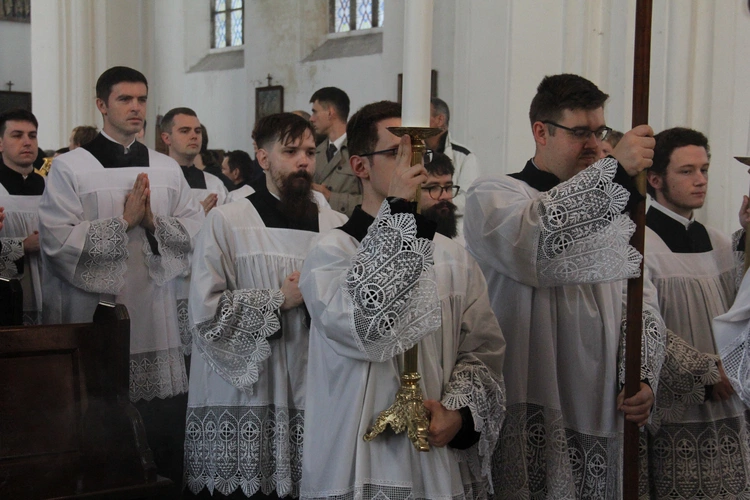 Jubileusz 25-lecia Duszpasterstwa Wiernych Tradycji Łacińskiej z udziałem abp. Kupnego