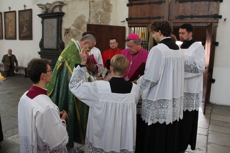 Jubileusz 25-lecia Duszpasterstwa Wiernych Tradycji Łacińskiej z udziałem abp. Kupnego
