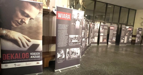 Wystawa pokazuje niezwykłą osobowość kapłana-męczennika.