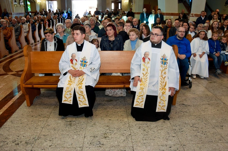 Nowy Sącz. Odpust ku czci św. Jana Pawła II z kardynałem