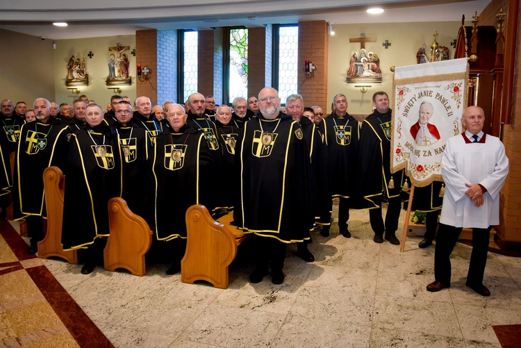 Nowy Sącz. Odpust ku czci św. Jana Pawła II z kardynałem