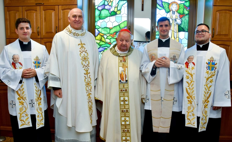 Nowy Sącz. Odpust ku czci św. Jana Pawła II z kardynałem