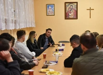 Modlą się o dobrą żonę i dobrego męża