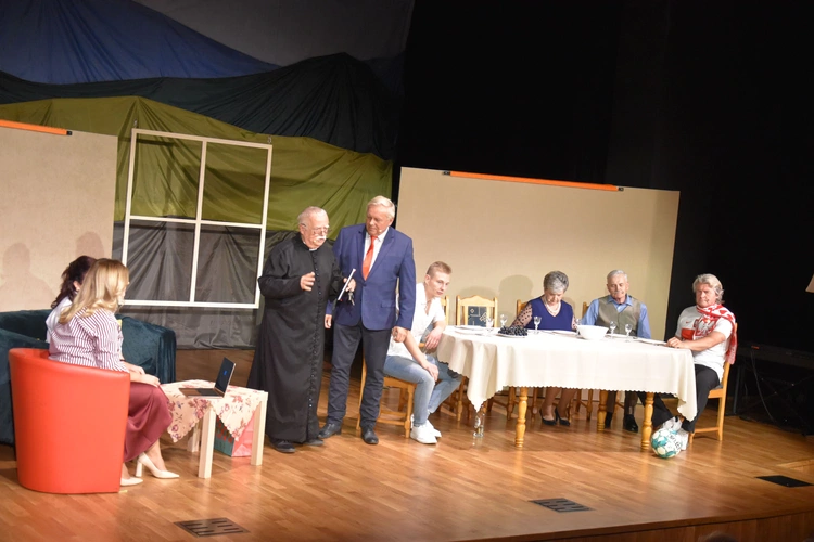 Przasnysz. 15-lecie Teatru Trzech Pokoleń