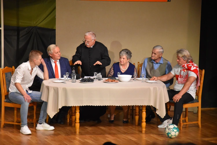 Przasnysz. 15-lecie Teatru Trzech Pokoleń