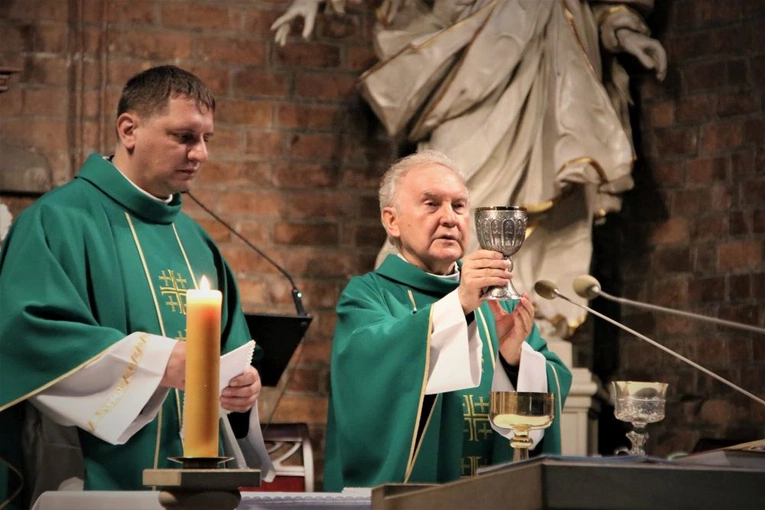 Koncert chórów w Rudach 