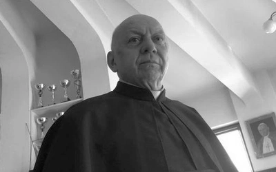 Zmarł ks. Karol Świostek