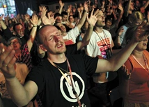 Emocjonalność w życiu religijnym – zła czy dobra?