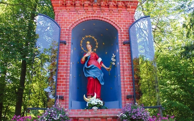 Matemblewska Madonna od ponad 250 lat czuwa nad tymi, którzy się do Niej uciekają.