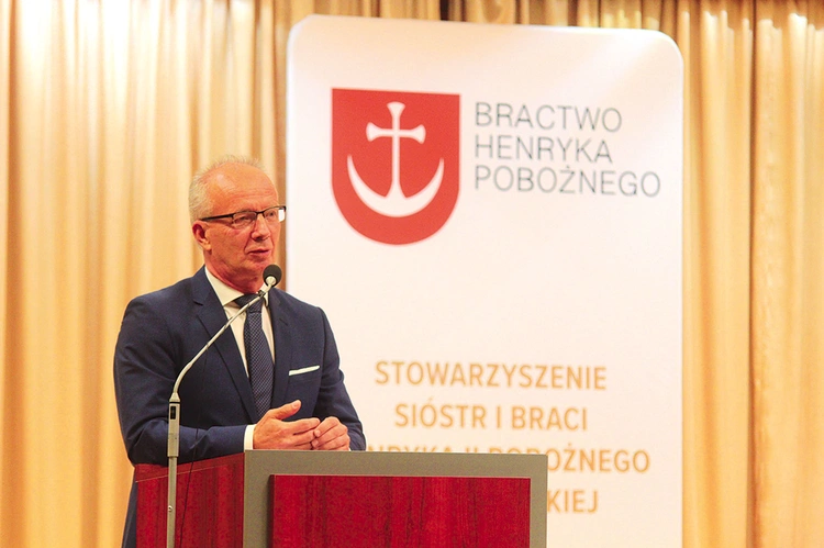 Praca profesora Szwagrzyka wpłynęła nie tylko na historię, ale także na przyszłość patriotyzmu w Polsce. 