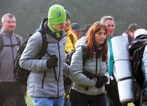 Nastolatek pokonał prawie 30 km, ciesząc się, że jest częścią Kościoła.