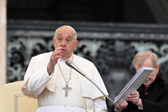 Papież Franciszek wzywa do modlitwy o pokój