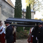 Pierwsza część uroczystości pogrzebowych ks. inf. Jerzego Bryły