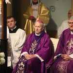 Pierwsza część uroczystości pogrzebowych ks. inf. Jerzego Bryły