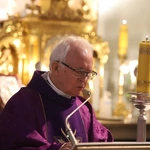 Pierwsza część uroczystości pogrzebowych ks. inf. Jerzego Bryły