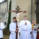 Pierwsza część uroczystości pogrzebowych ks. inf. Jerzego Bryły