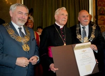 Ks. Jerzy Bryła Honorowym Obywatelem Miasta Krakowa 2014