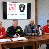 Diecezjalna Caritas i Straż Miejska pomagają bezdomnym